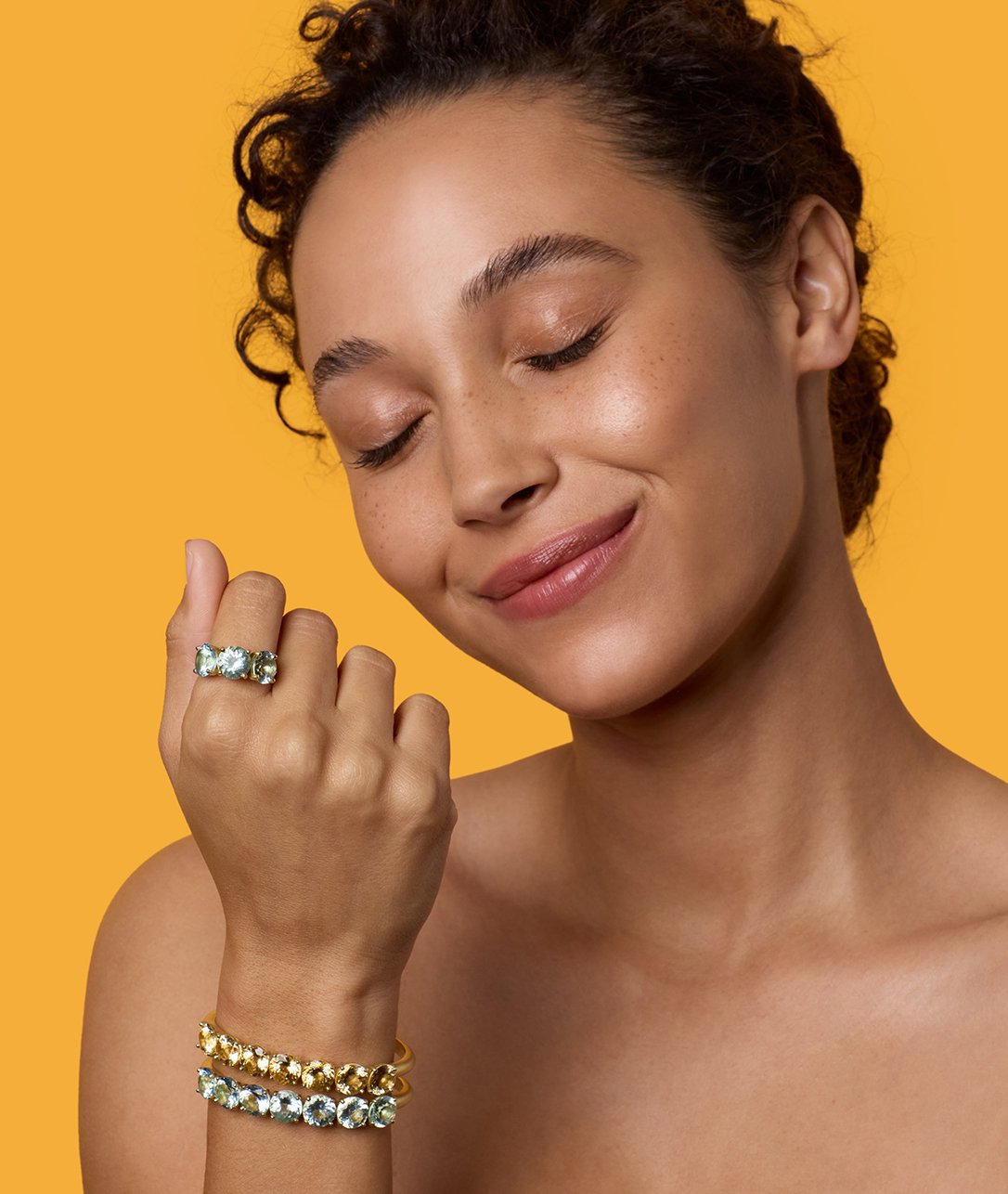 Find the perfect Gemmy Gem pieces for your real-life fairytale moments.SHOP ROUND STONE GEMMY