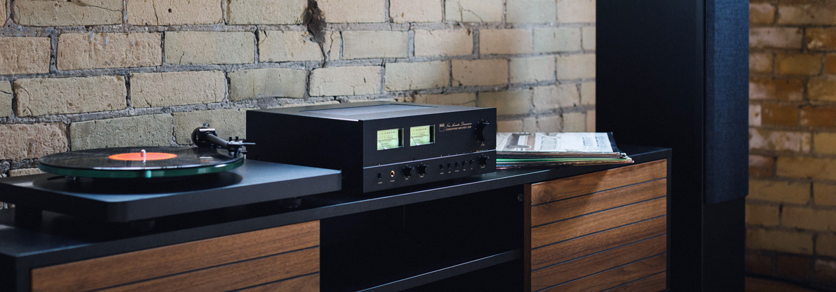 NAD C 3030 Integrated Amp