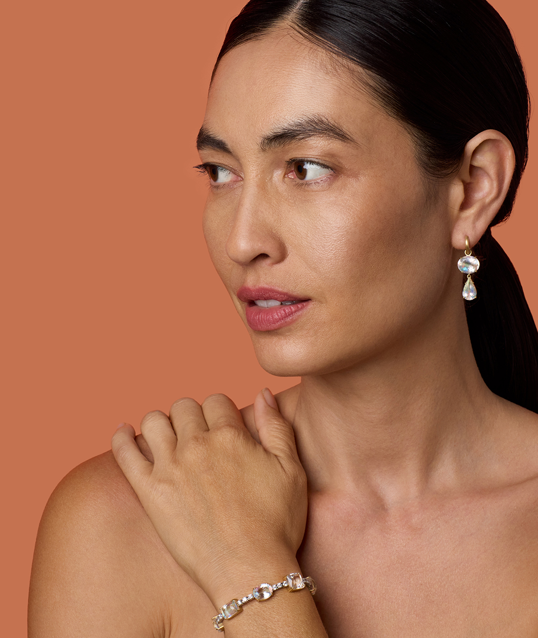 Our Diamond Tennis Bracelet lets the natural gorgeousness of Rainbow Moonstone shine.SHOP FINE RAINBOW MOONSTONE BRACELETS