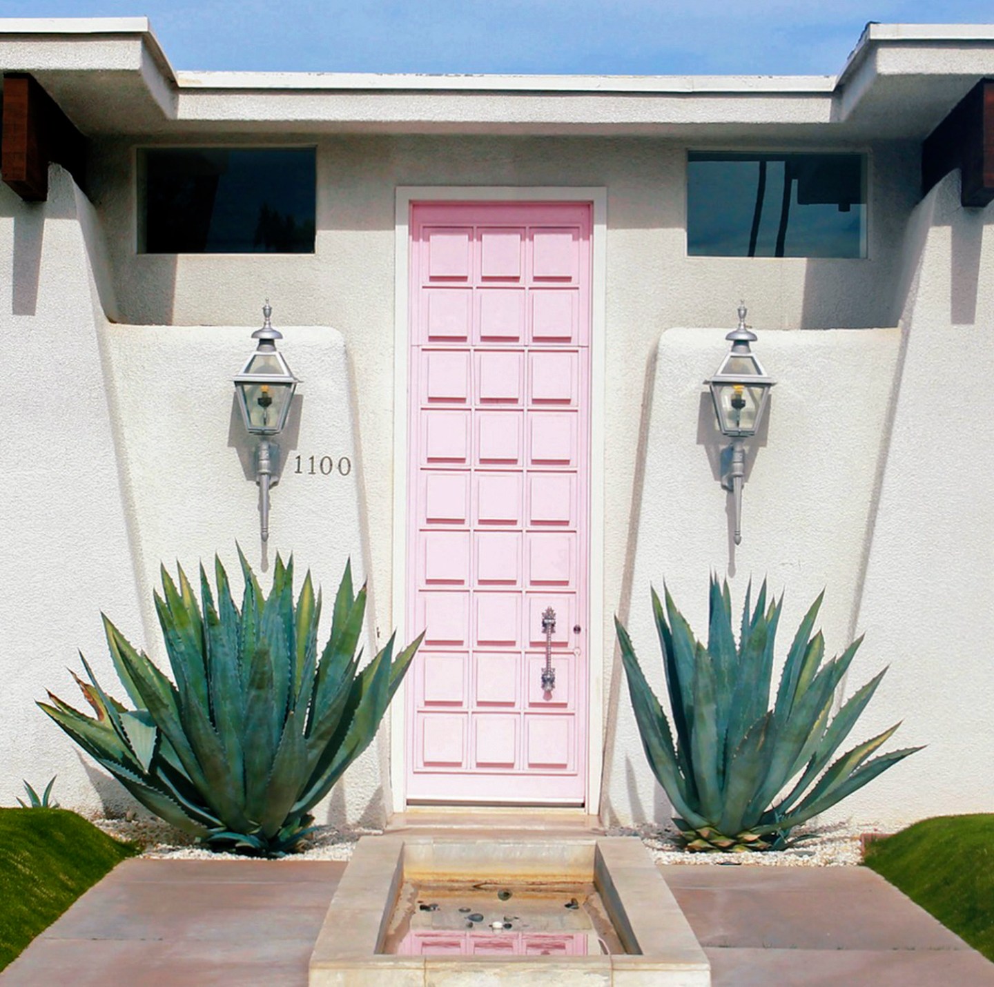 A pink door in Palm Springs 