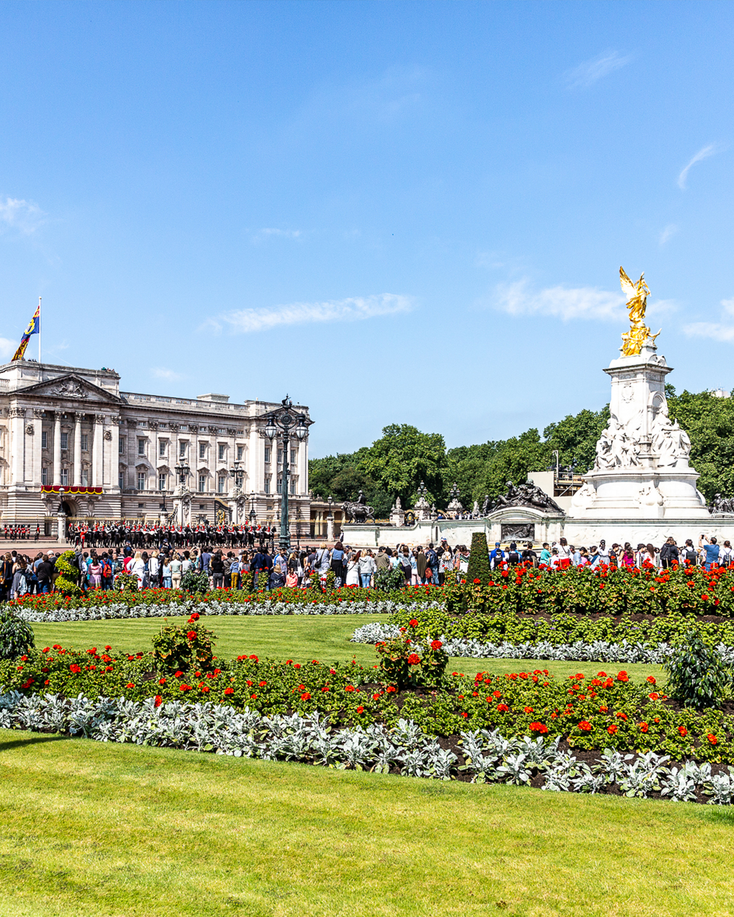 Buckingham Palace and Queen Victoria Memorial