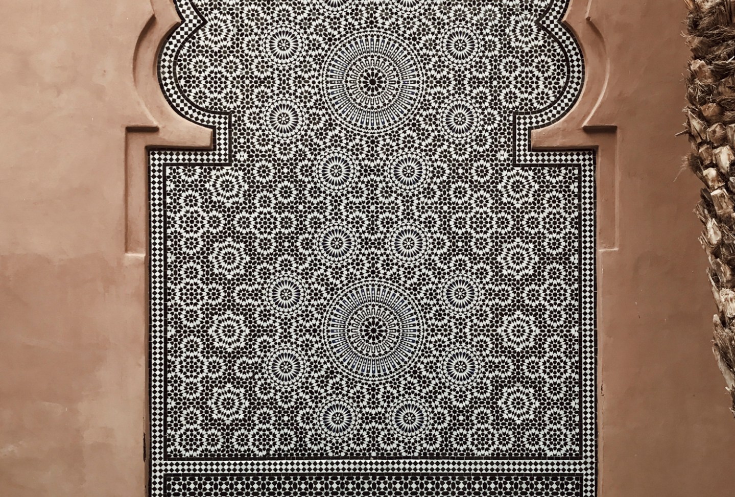 Mosaic Details in the Marrakech Medina © Instagram / @MrEssentialist