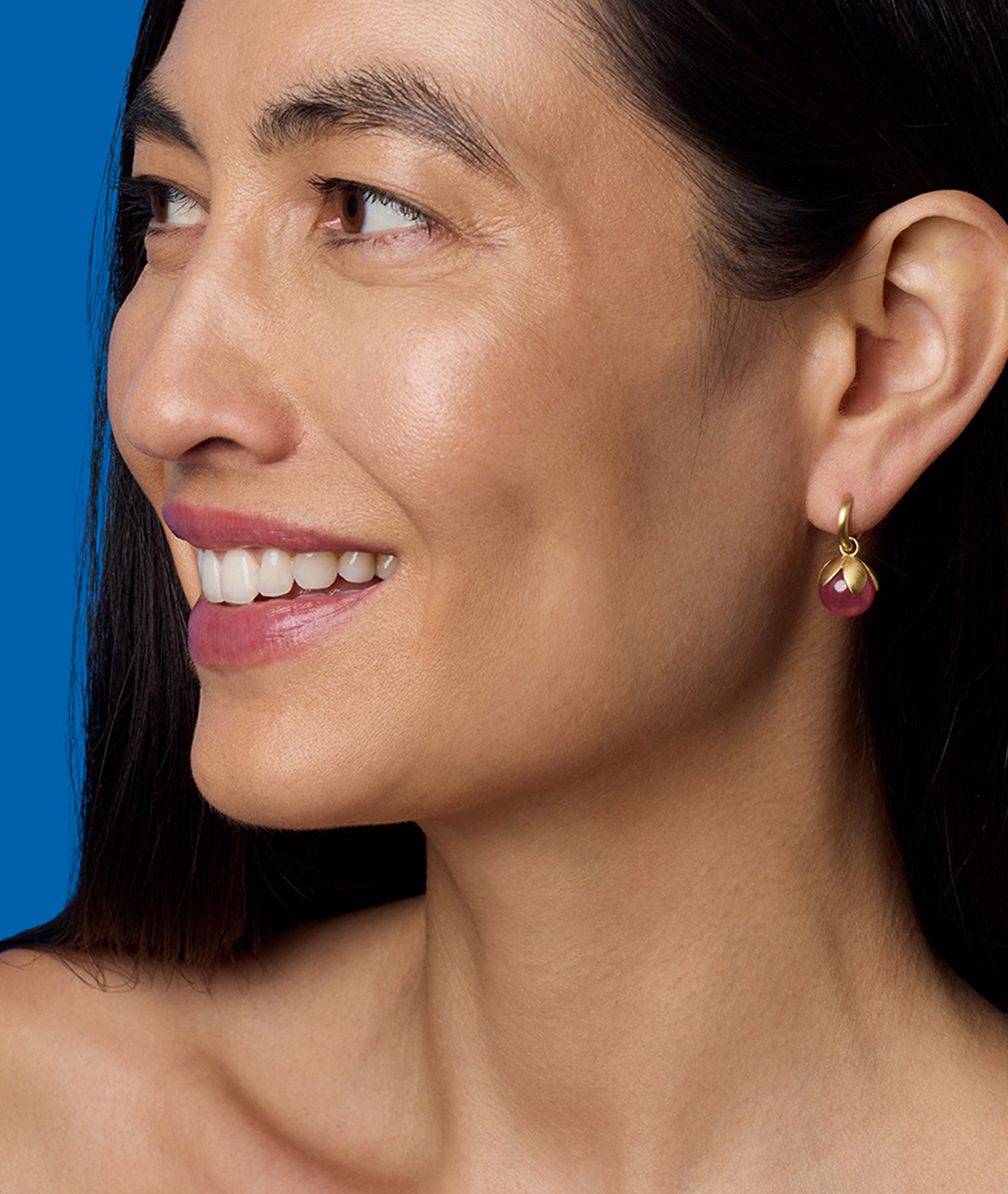 Our new Mini Blossom Jeweled Huggies are quickly becoming a favorite for those who know.SHOP MINI BLOSSOM