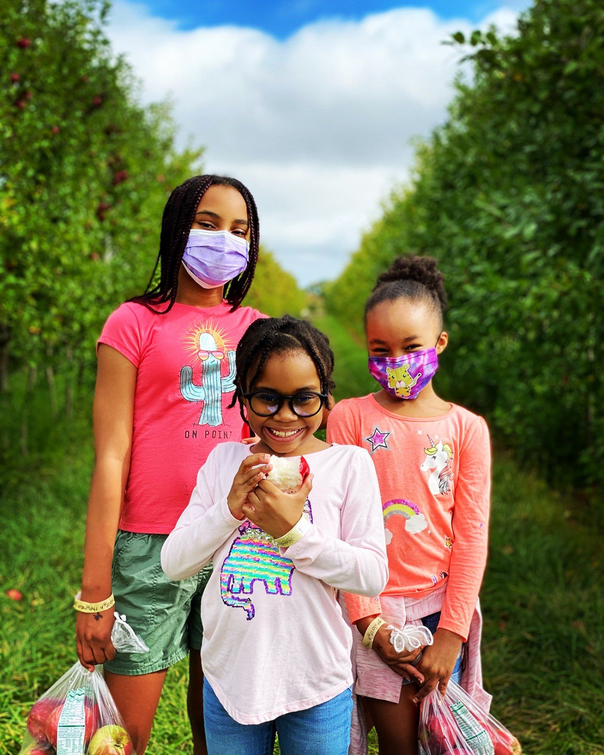 Apple picking with Kiara, Taylor and Kennedy.