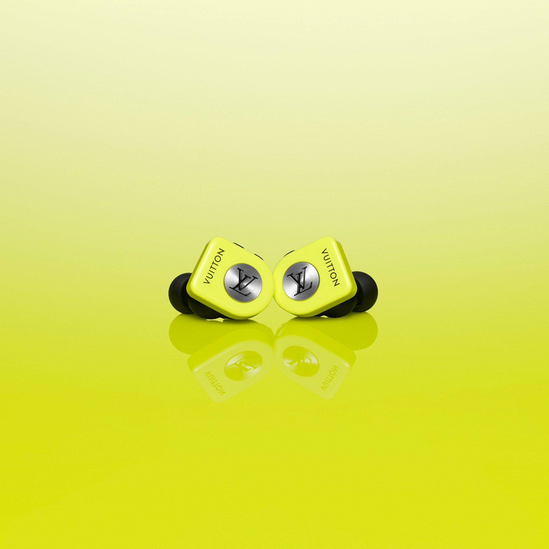 Louis Vuitton Wireless Earphone QAB140 Horizon Earbuds Fluorescent Yellow  W/Box