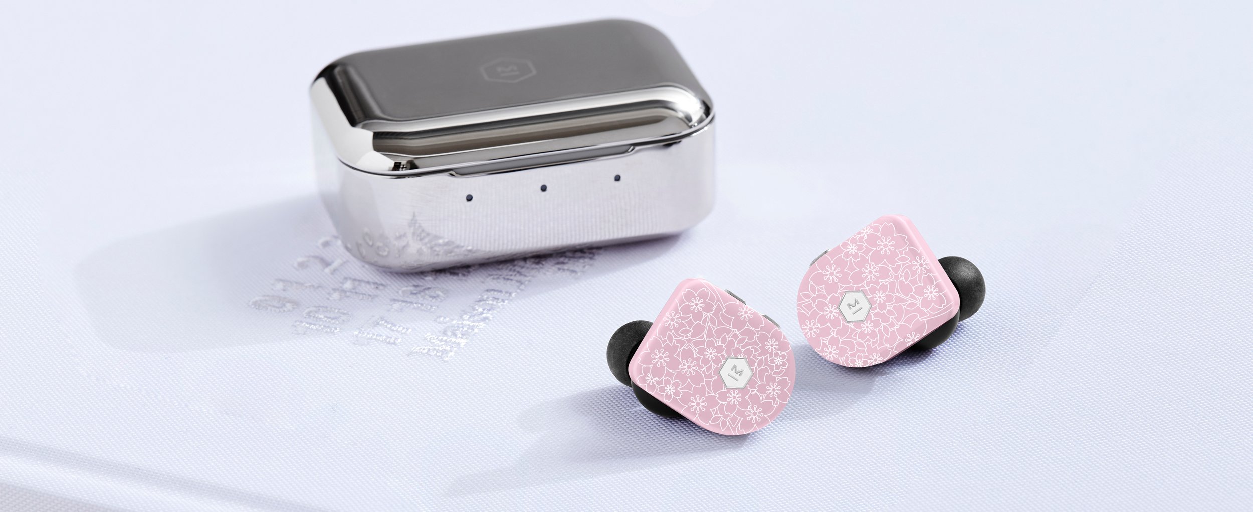 MW07 True Wireless Earphones In Cherry Blossom