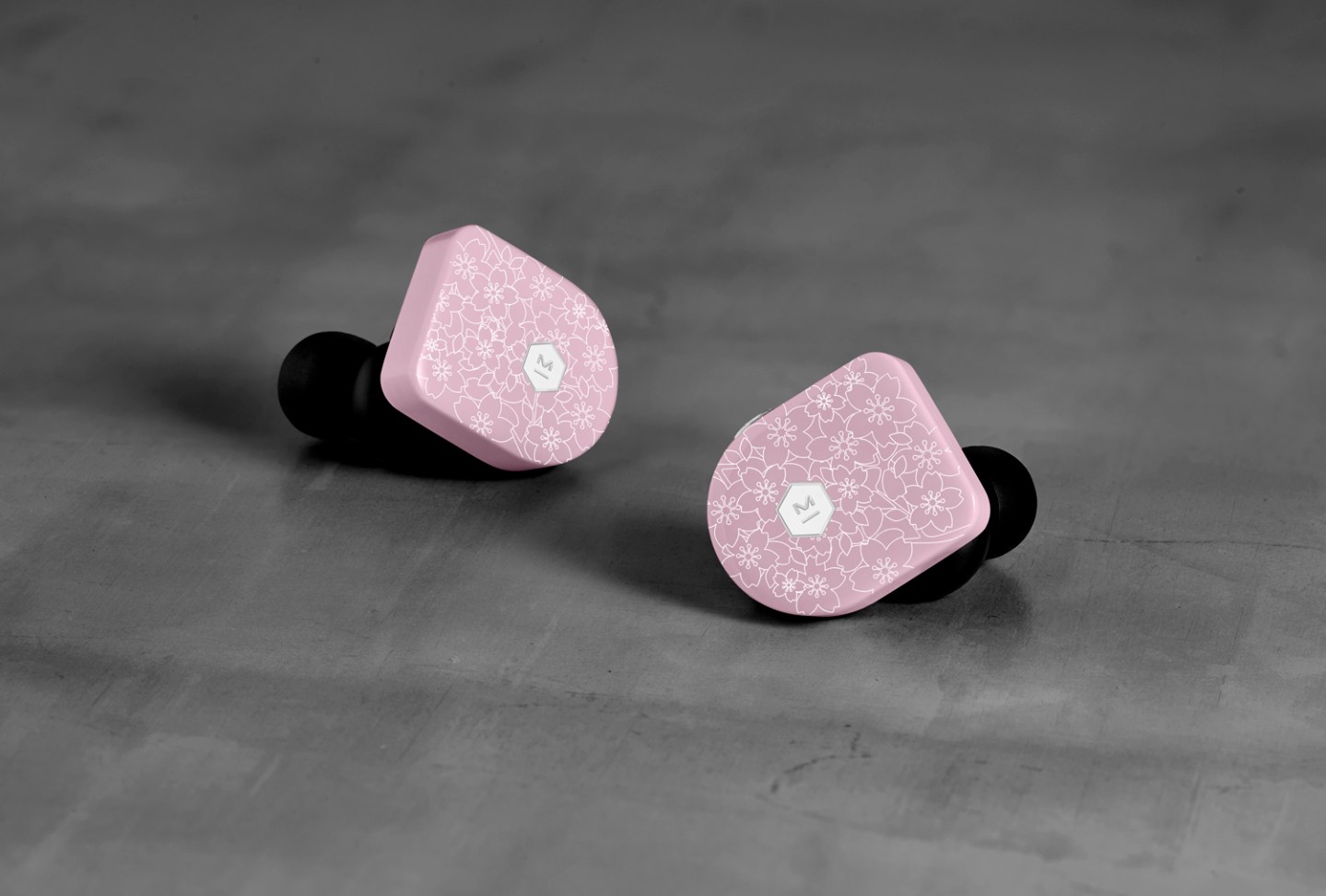 MW07 True Wireless Earphones In Cherry Blossom | Master & Dynamic MW07 True Wireless Earphones In Cherry Blossom | Master & Dynamic