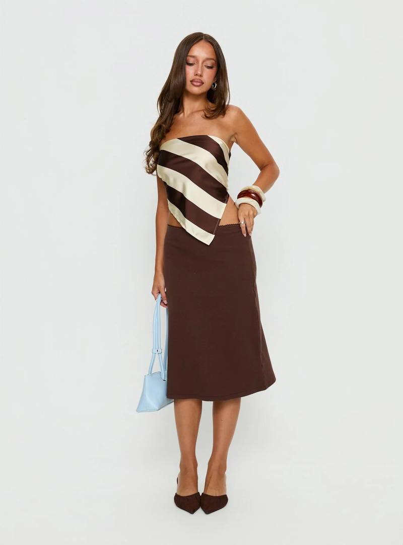 What To Wear To A Graduation Party What To Wear To A Graduation Party