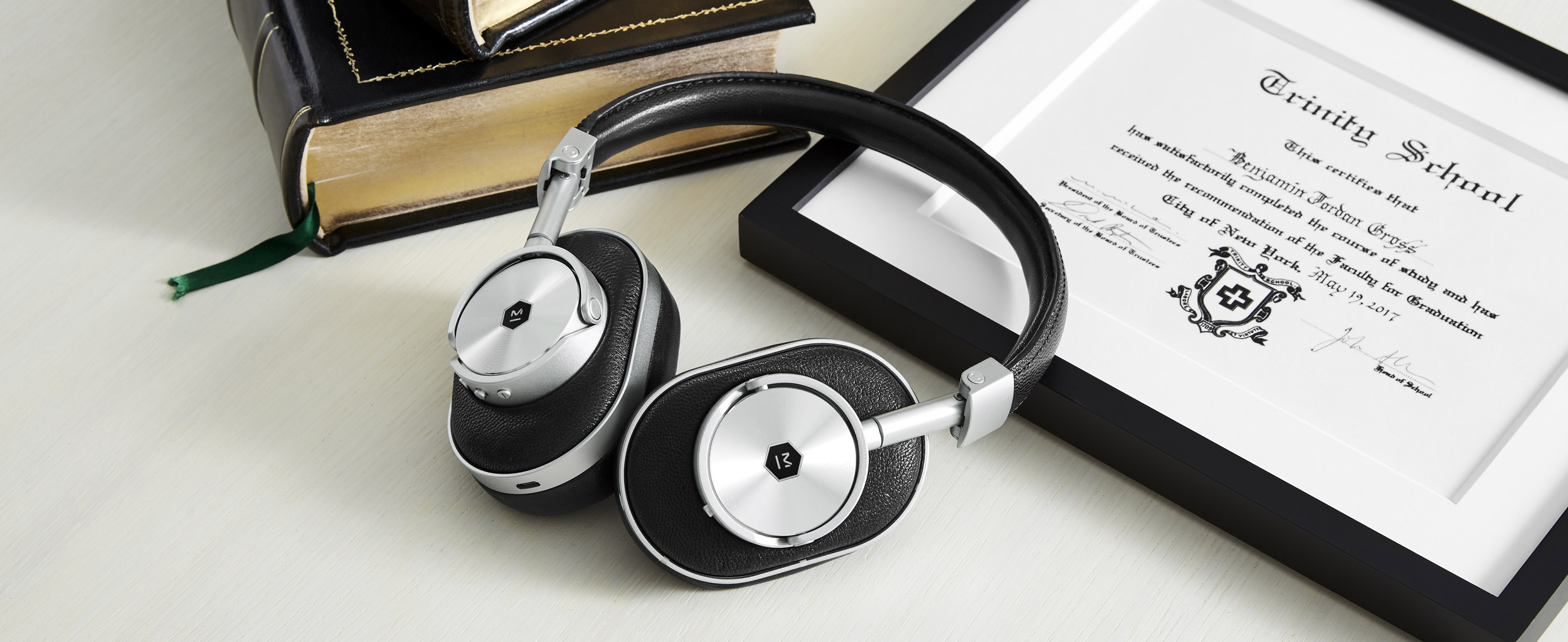 Two New Colorways For The MW60 Wireless Over-Ear Headphones