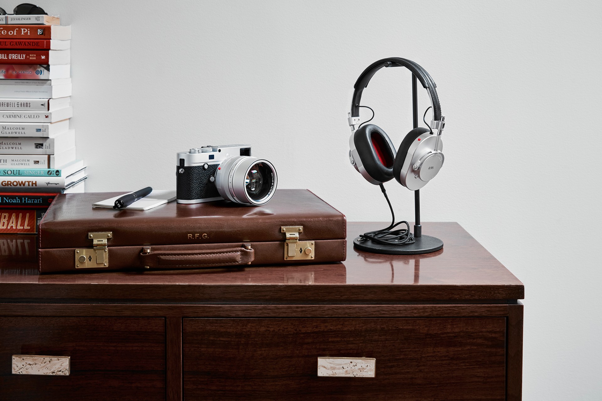 MH40 Over-Ear Headphones for 0.95 Silver Edition
