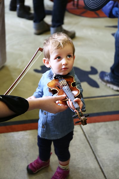 Bunnel Premier Student Violin Outfit in action