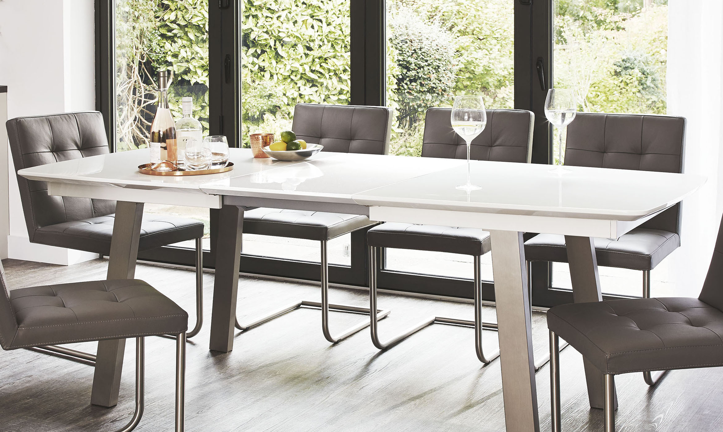 Assi And Danni High Gloss Extending Dining Table And ...