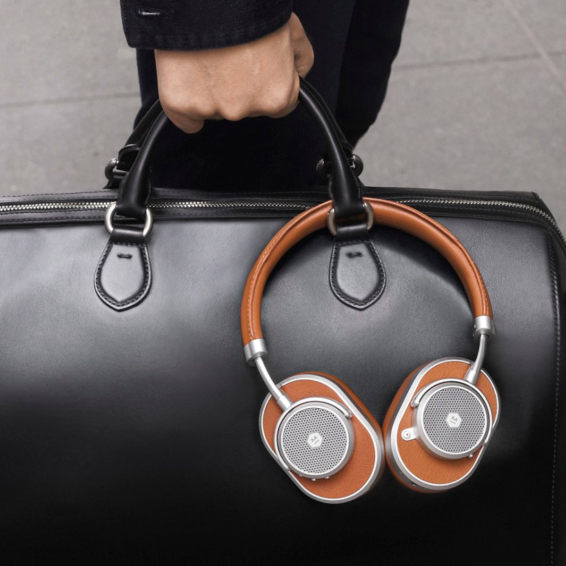 Master & Dynamic wireless headphones and earphones make for the perfect holiday gift.