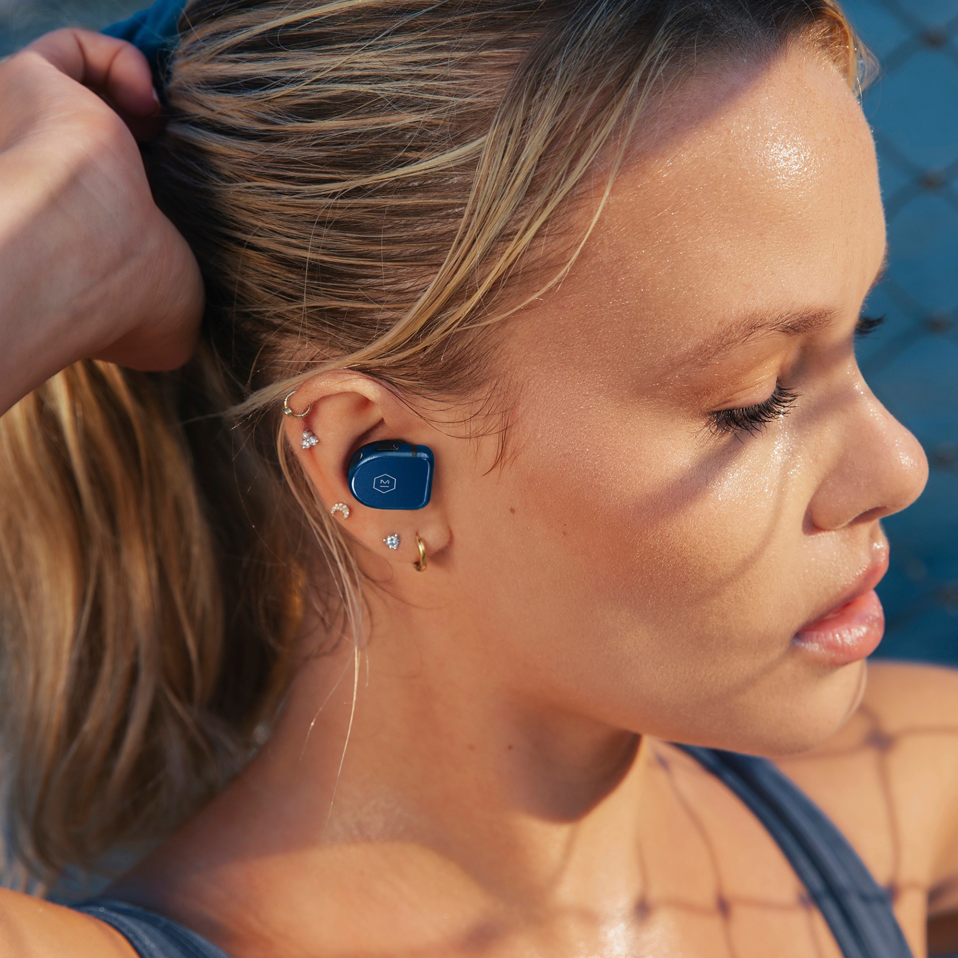 New foam ear tips provide enhanced comfort and a custom secure fit