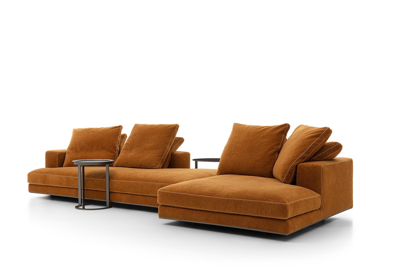 The Arbiter sofa designed by Antonio Citterio for Maxalto. Photo c/o Maxalto.