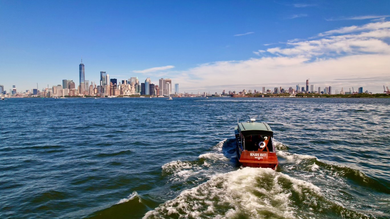 On Board a Vintage Boat, Matthew Rhys Shows New Yorkers Their City from the  Water