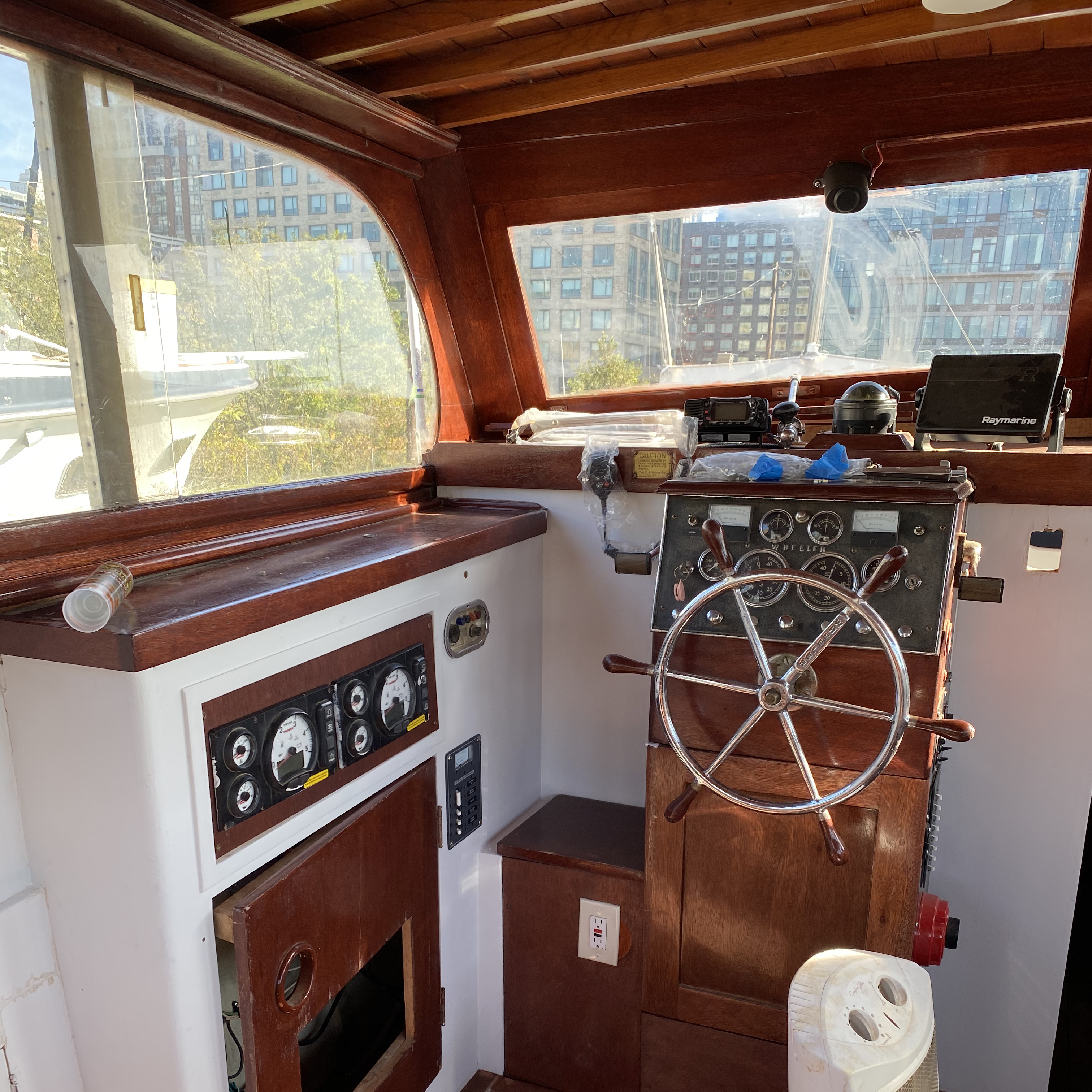 Small details inside of the boat maintain its roots of a 1930s Wheeler Playmate. 