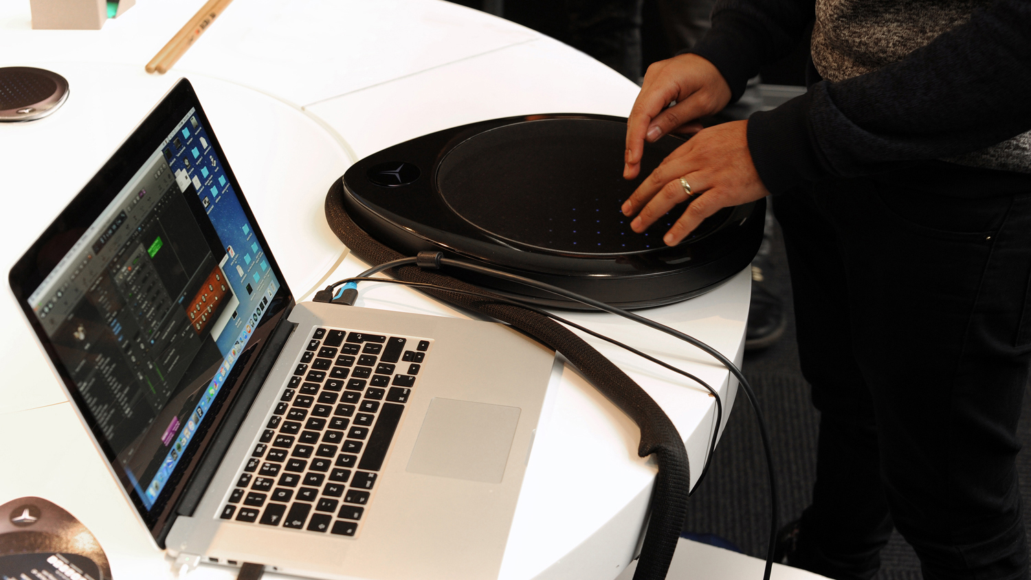 The Future of Music Is Pulse*, Virtual Reality Music Controller ...