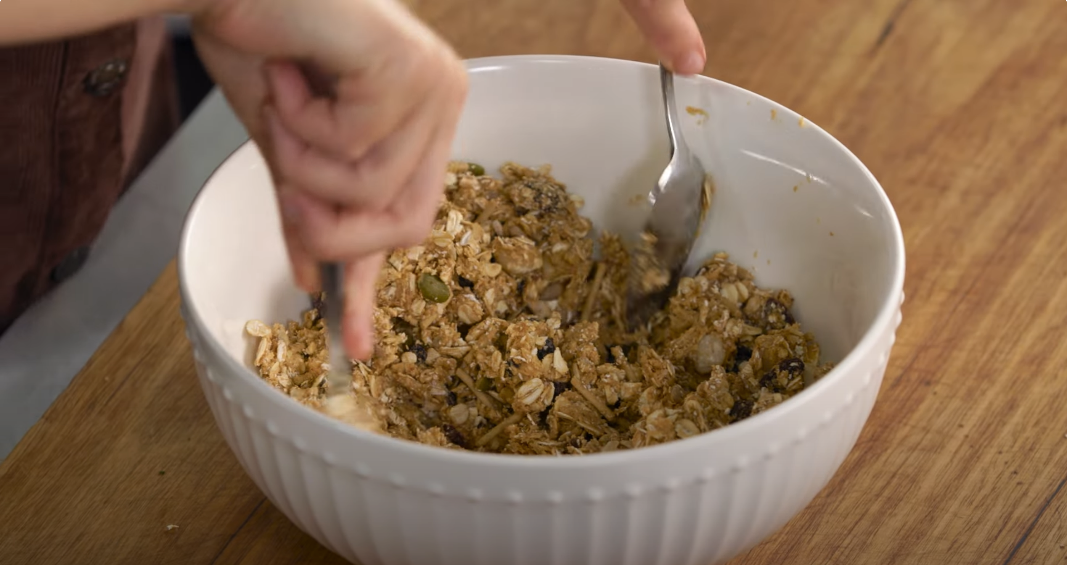 Brookfarm 4-Ingredient Muesli Bars