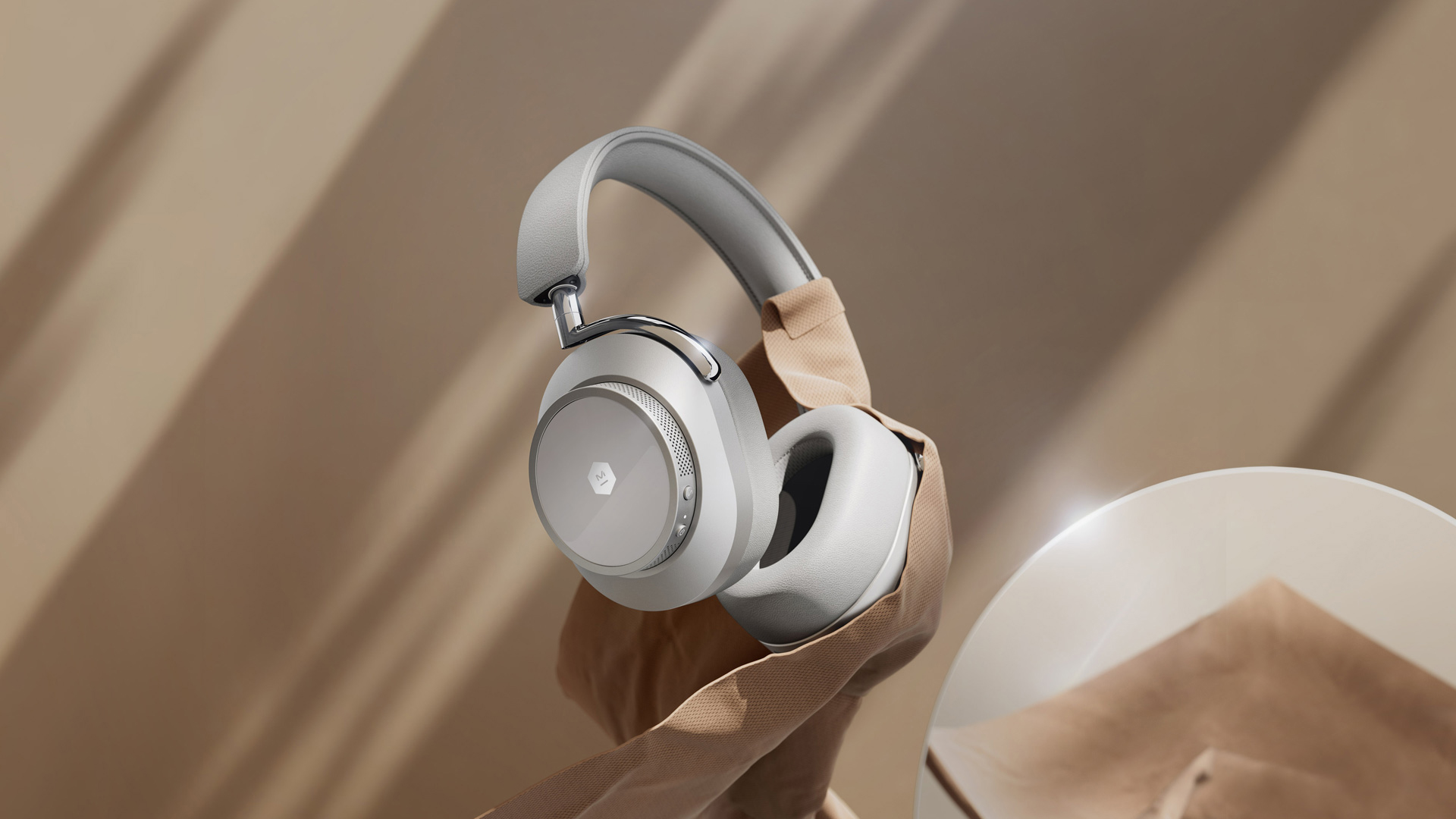 Know Your Sound Tool: MW75 Active Noise-Cancelling Wireless Headphones