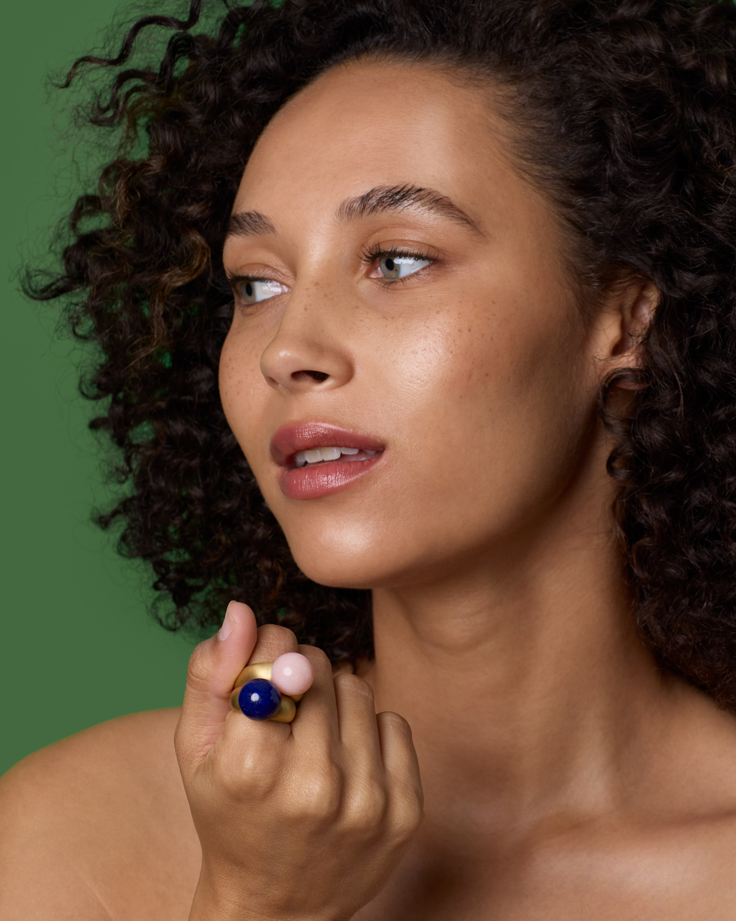 Softly sculptural and endlessly wearable, puffed gold styles add warmth and shine in the most luxurious way.SHOP PUFFED GOLD RINGS