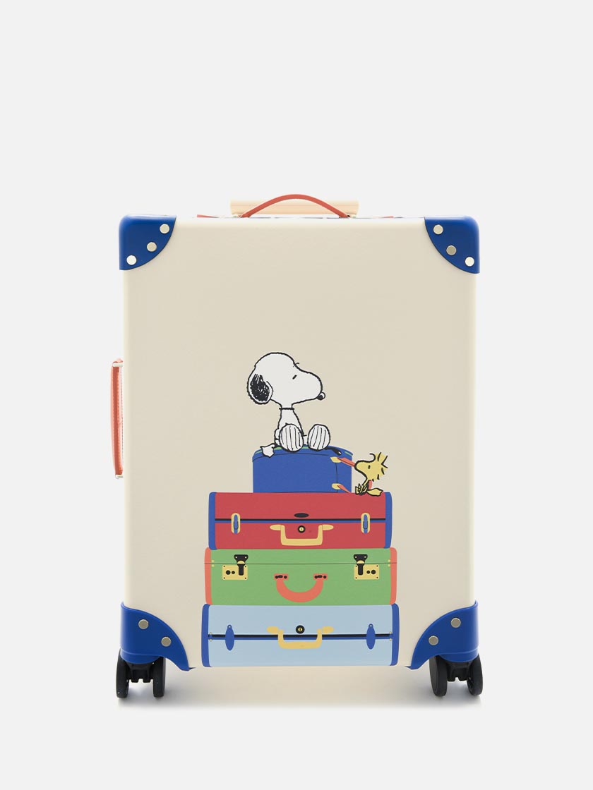 Globe-Trotter x PEANUTS Collaboration. Carry-On (Cabin) Suitcase Featuring Snoopy and Woodstock in Ivory and Cobalt Blue.