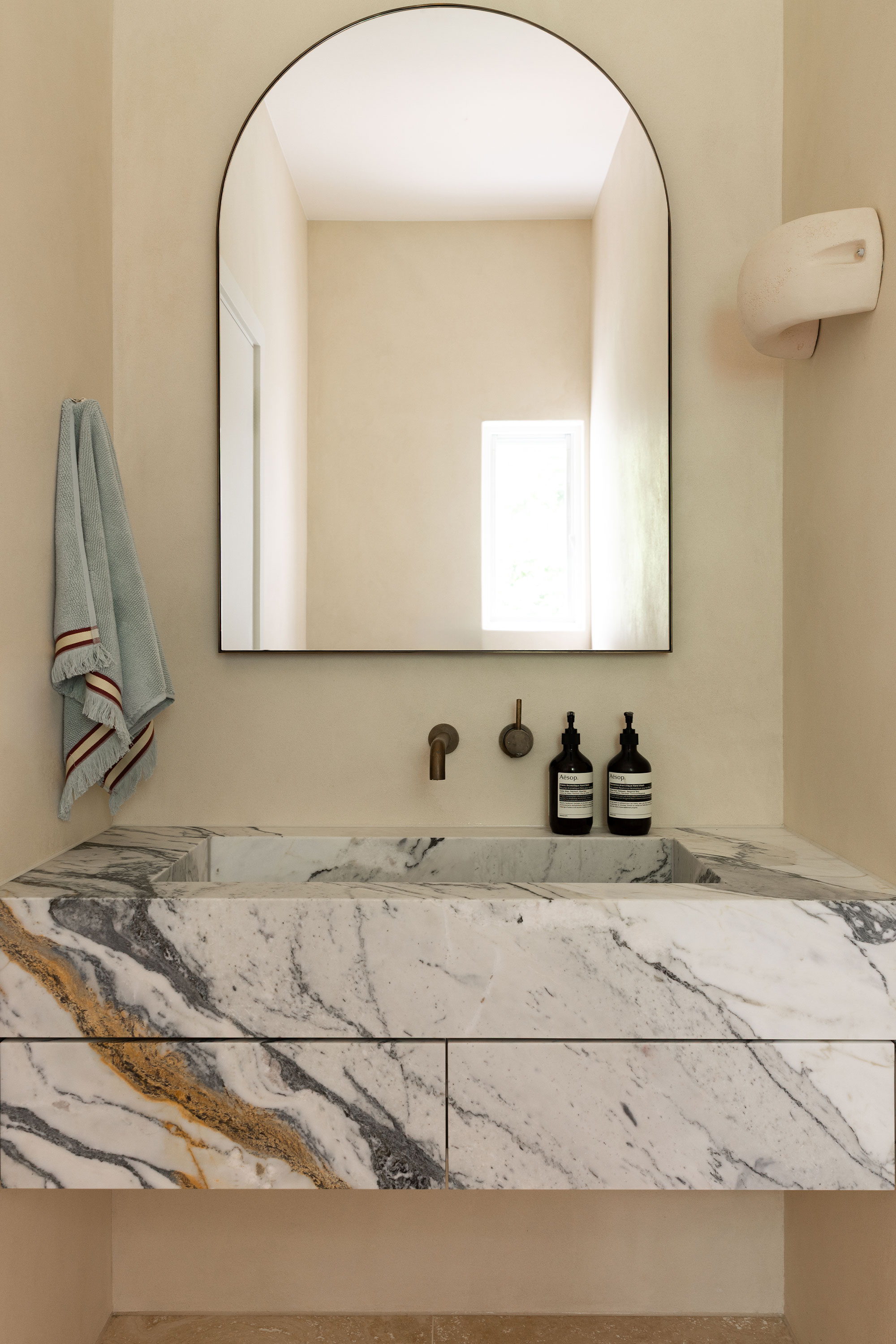 Mari Bath Range Juniper