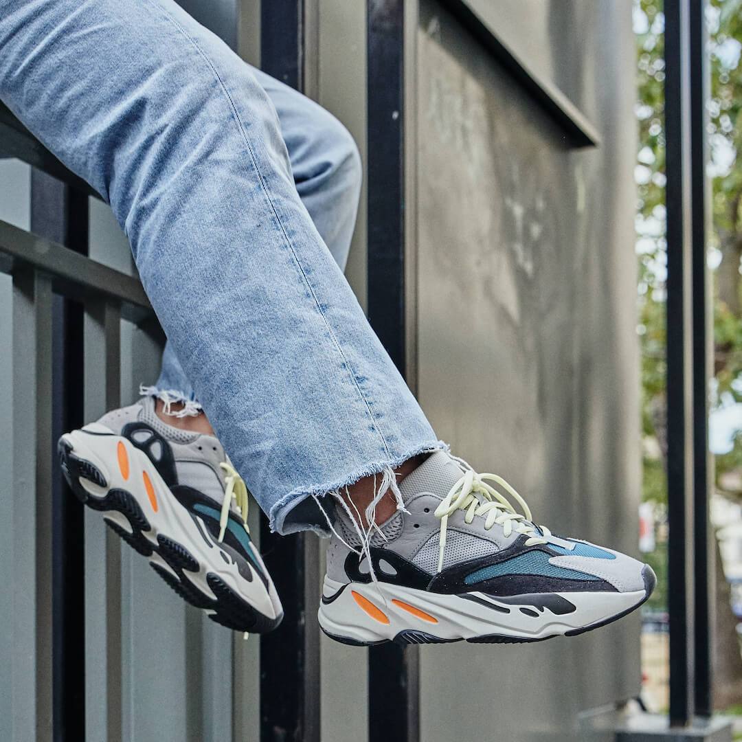 Total 77+ imagen yeezy 700 wave runner outfit - Abzlocal.mx