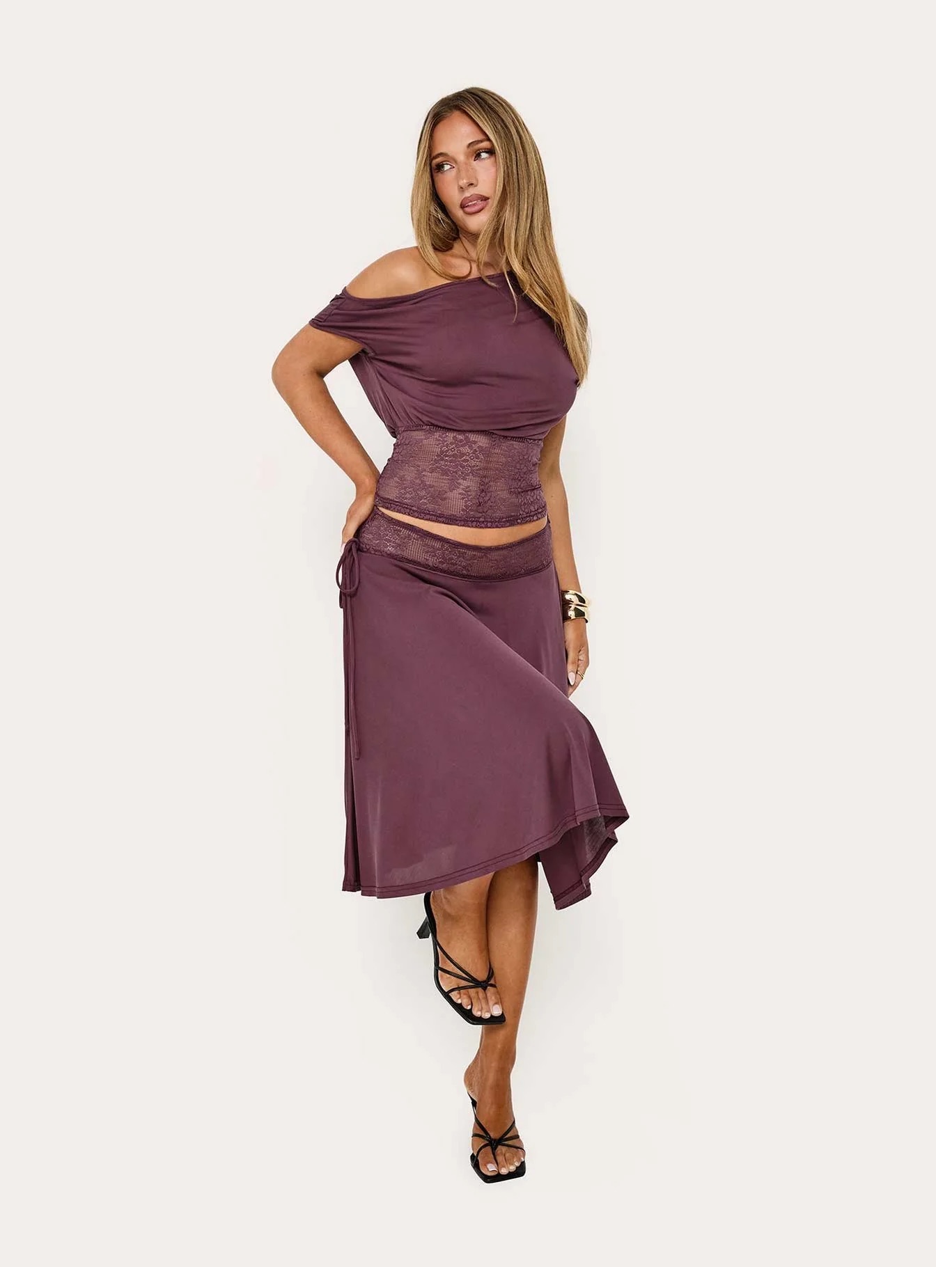 Casual Fall Wedding Guest Outfits - Princess Polly Lace Midi Skirt