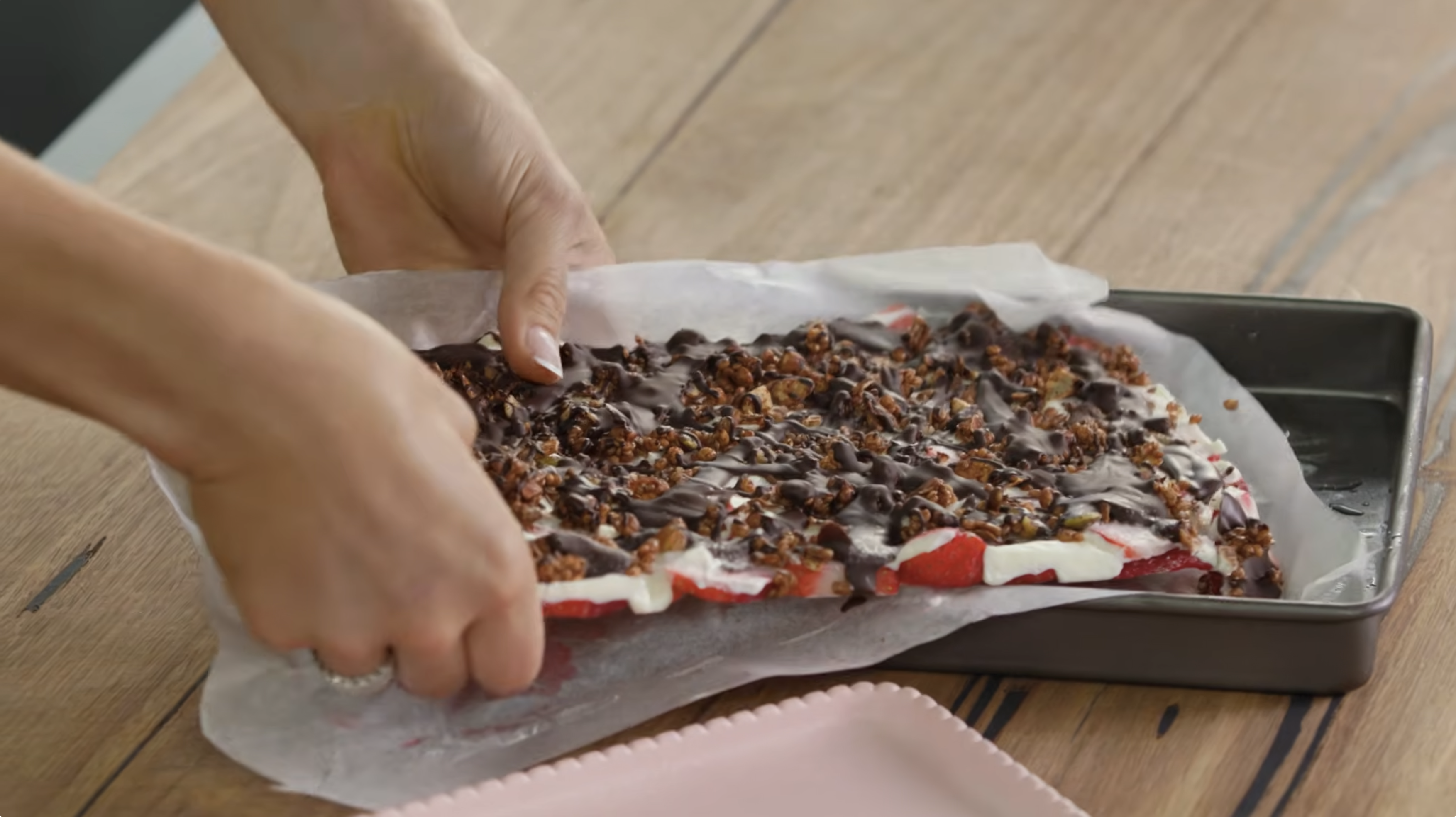 Brookfarm Strawberry Chocolate Yoghurt Bark