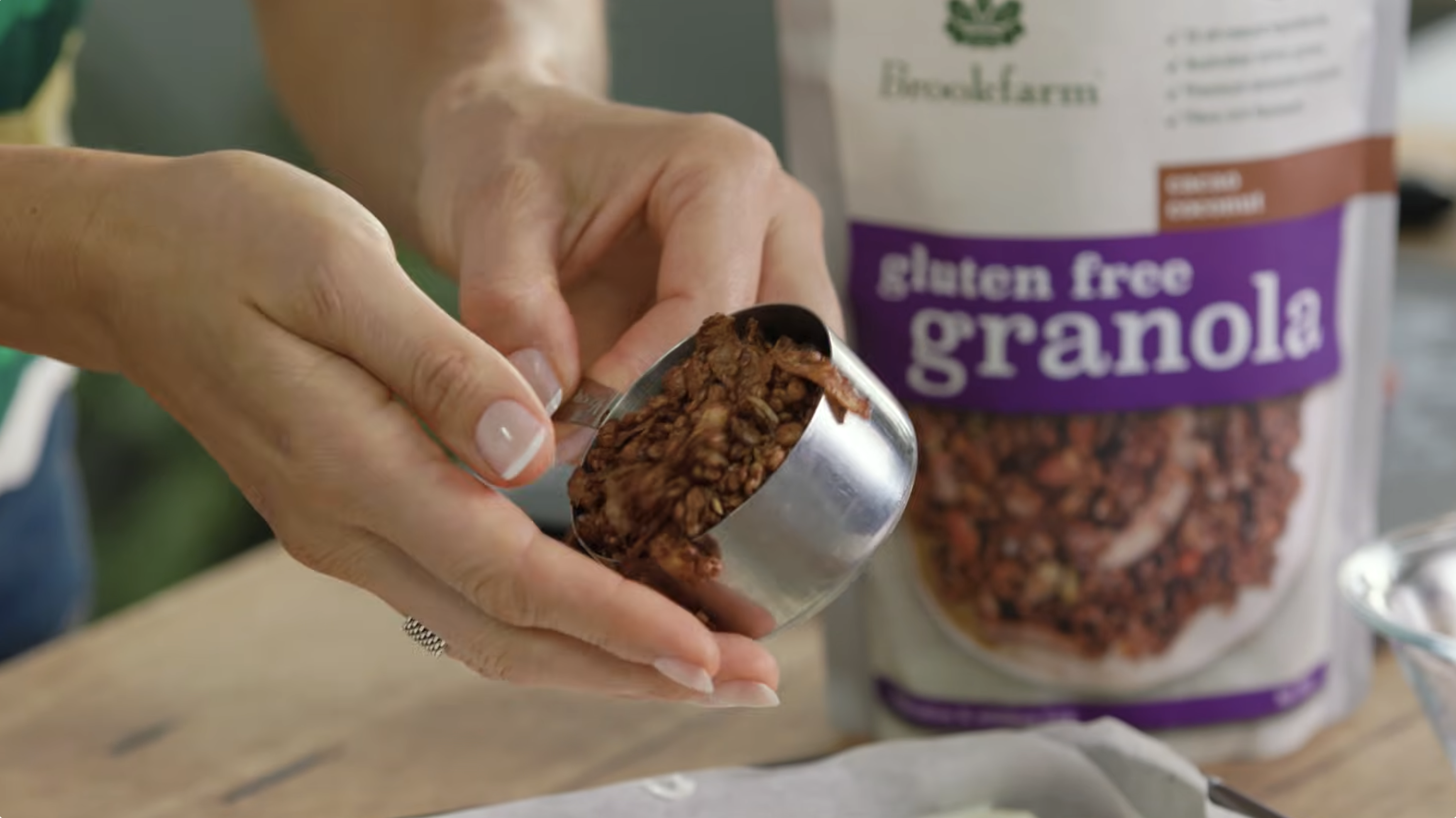 Brookfarm Strawberry Chocolate Yoghurt Bark