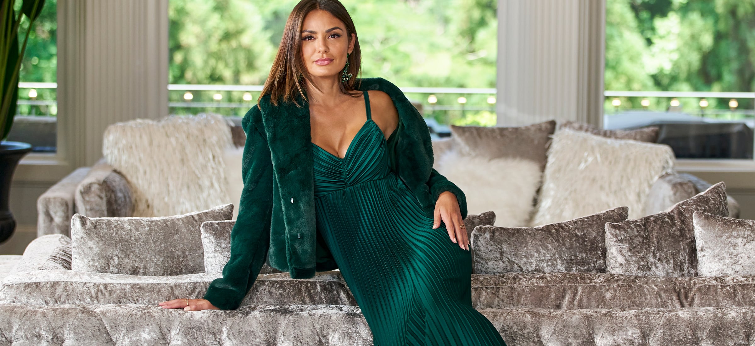 Occasion Outfits Made Easy: How to Dress for the Holidays