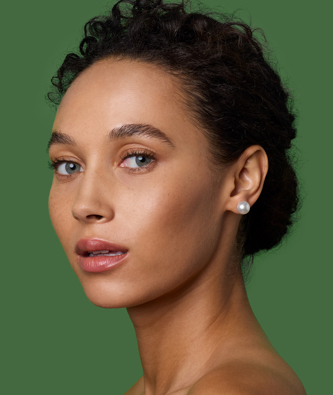 Our pearl studs speak to a bright past and a luminous future.SHOP PEARL
