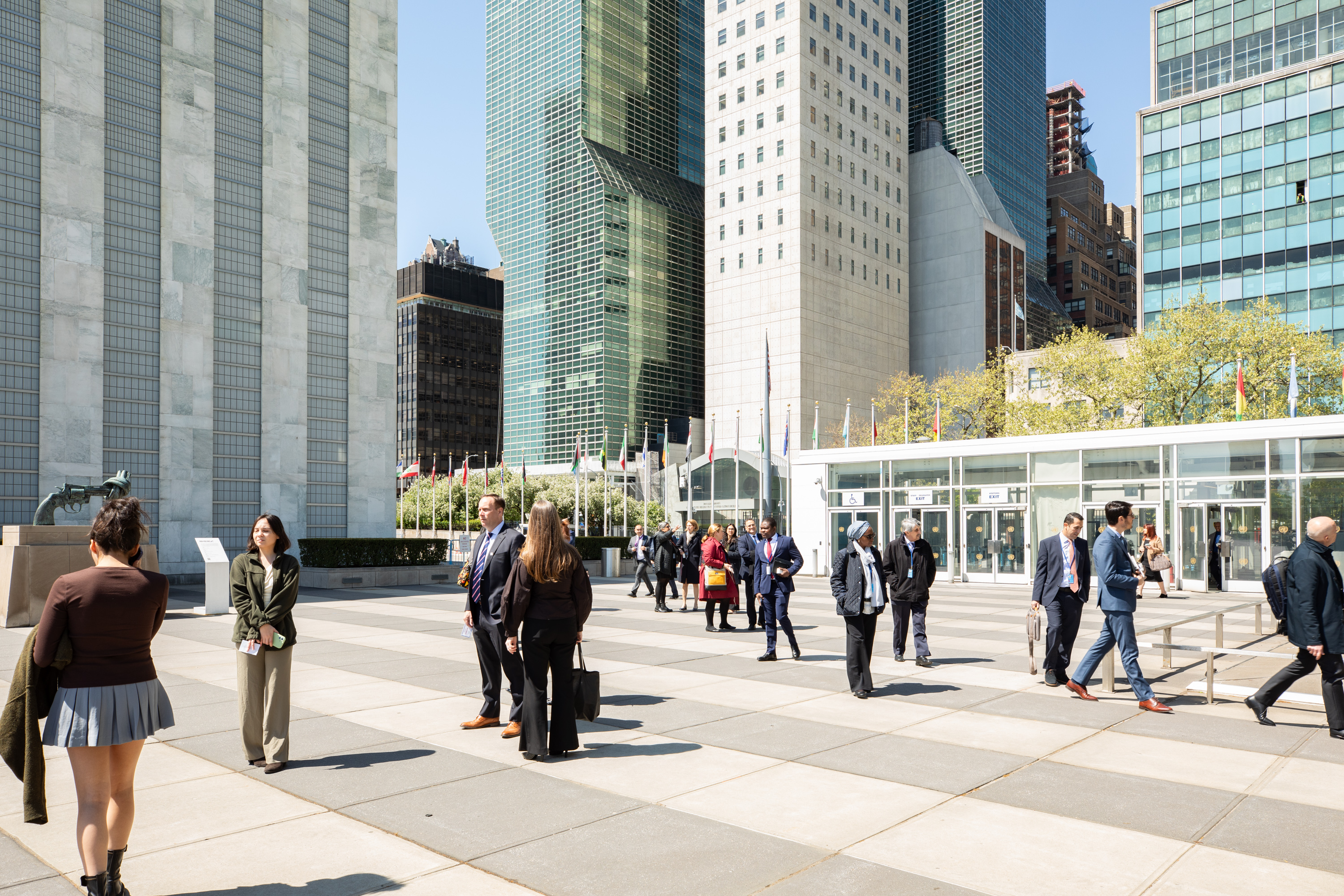 Designers, architects, and sponsors networking at NY11+ luncheon