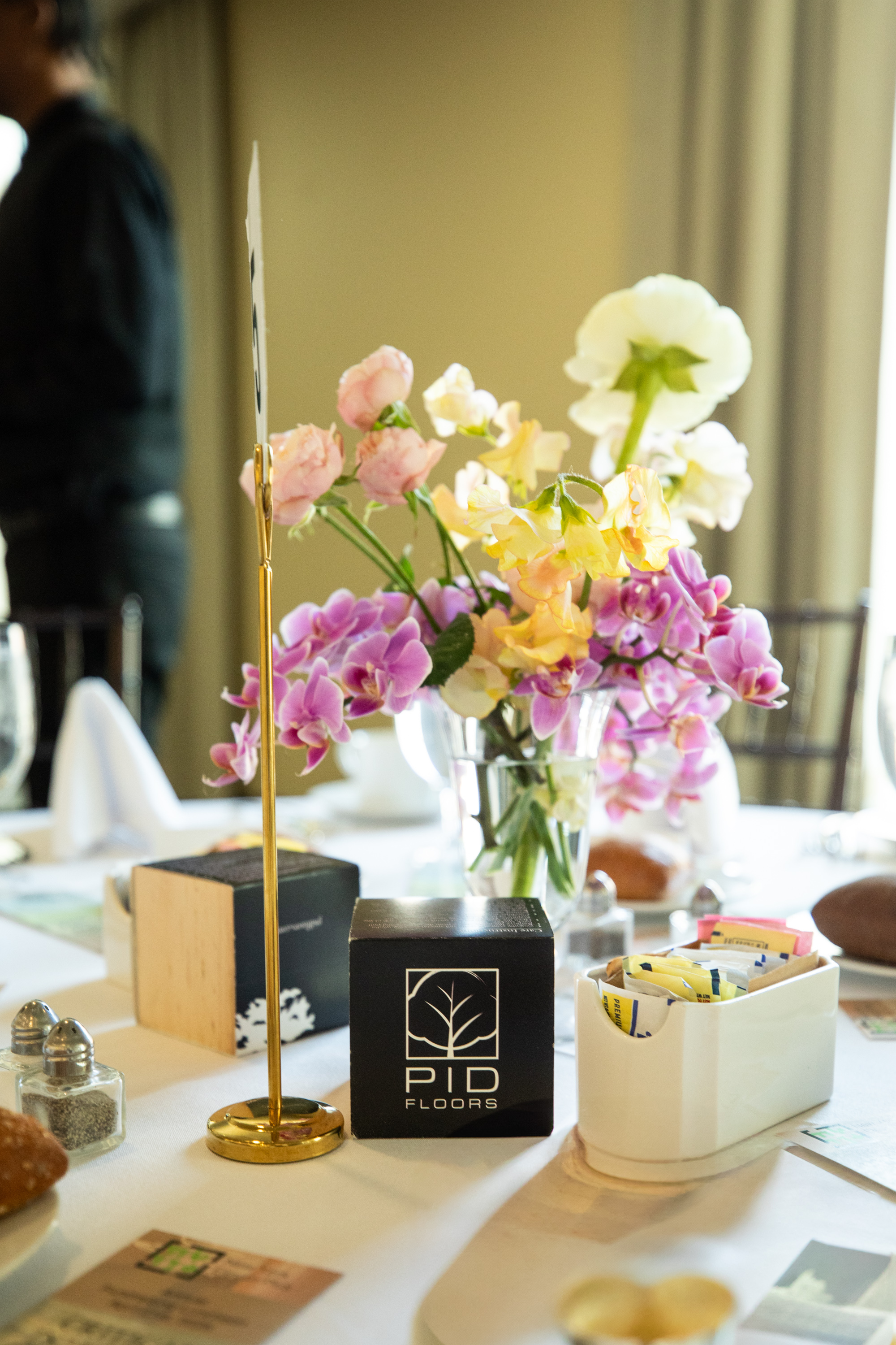 Event dining setup and décor