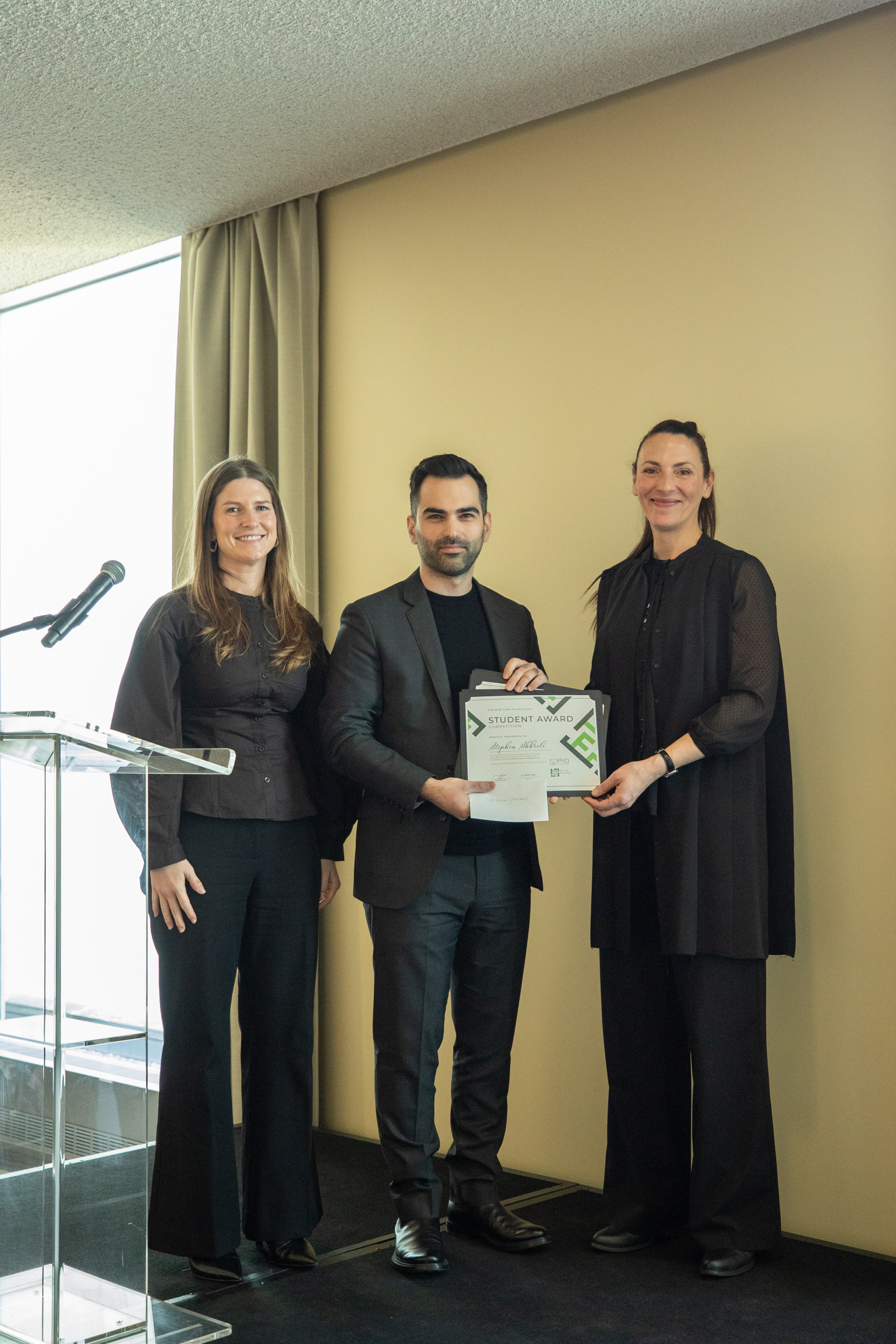 Interior designers networking during UN luncheon