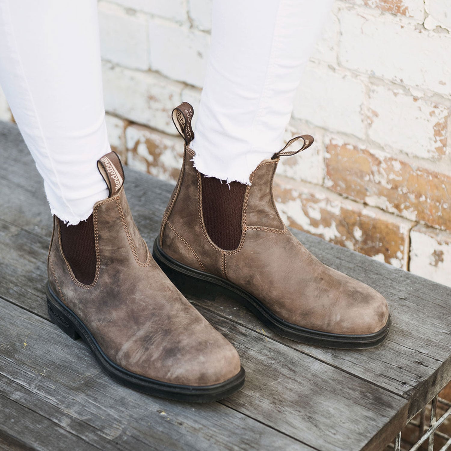 Blundstone 1306 - Chisel Toe Rustic Brown Blundstone Canada Blundstone 1306 - Chisel Toe Rustic Brown Blundstone Canada