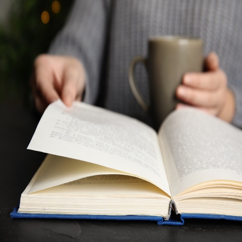 5 GREAT BOOKS TO ADD TO YOUR READING LIST