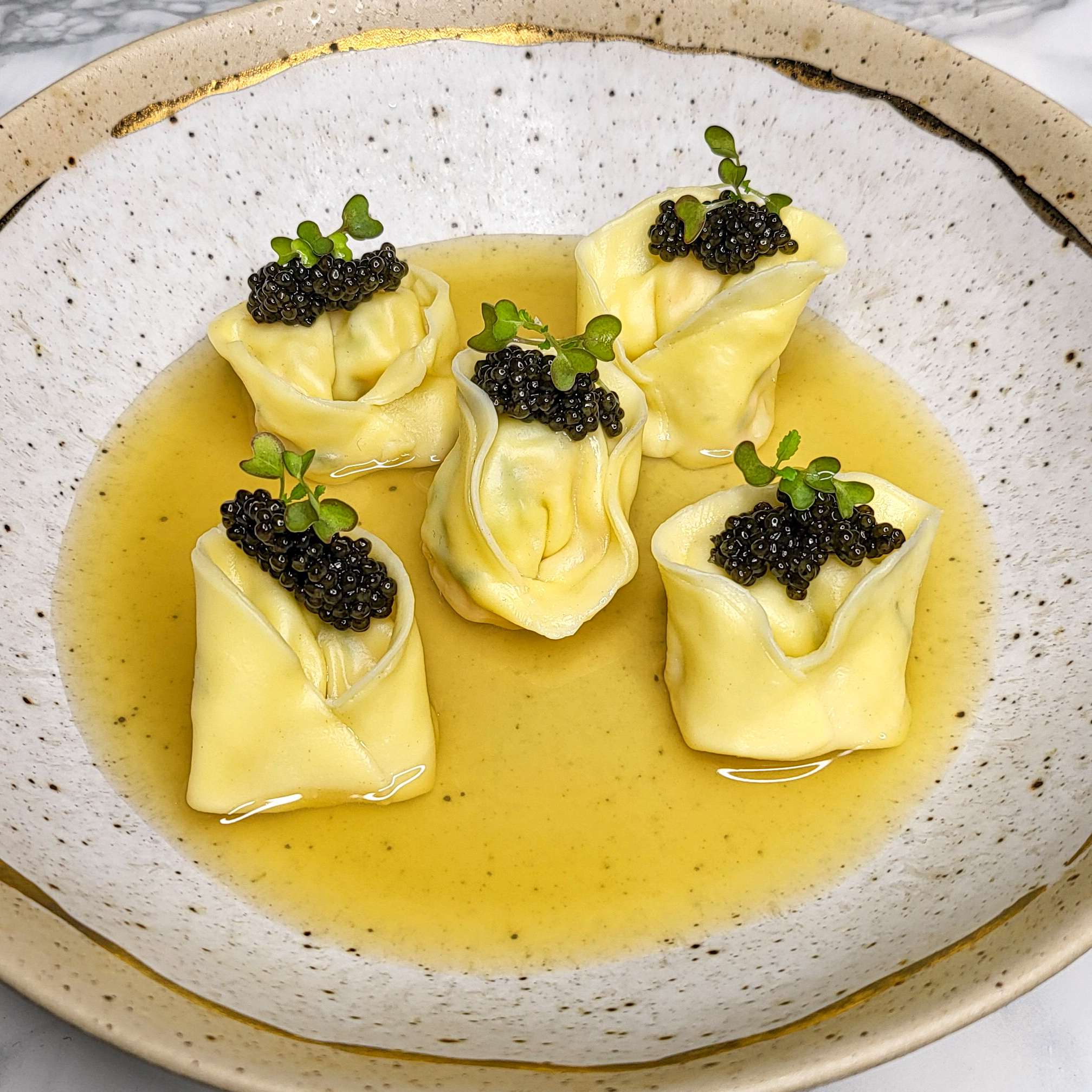 https://cdn.shopify.com/s/files/1/0522/6777/8210/files/Tortelloni.mp4?v=1646382184