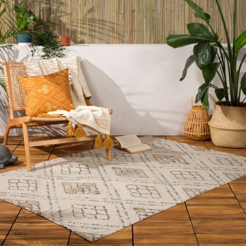 Atlas indoor/outdoor rug in neutral