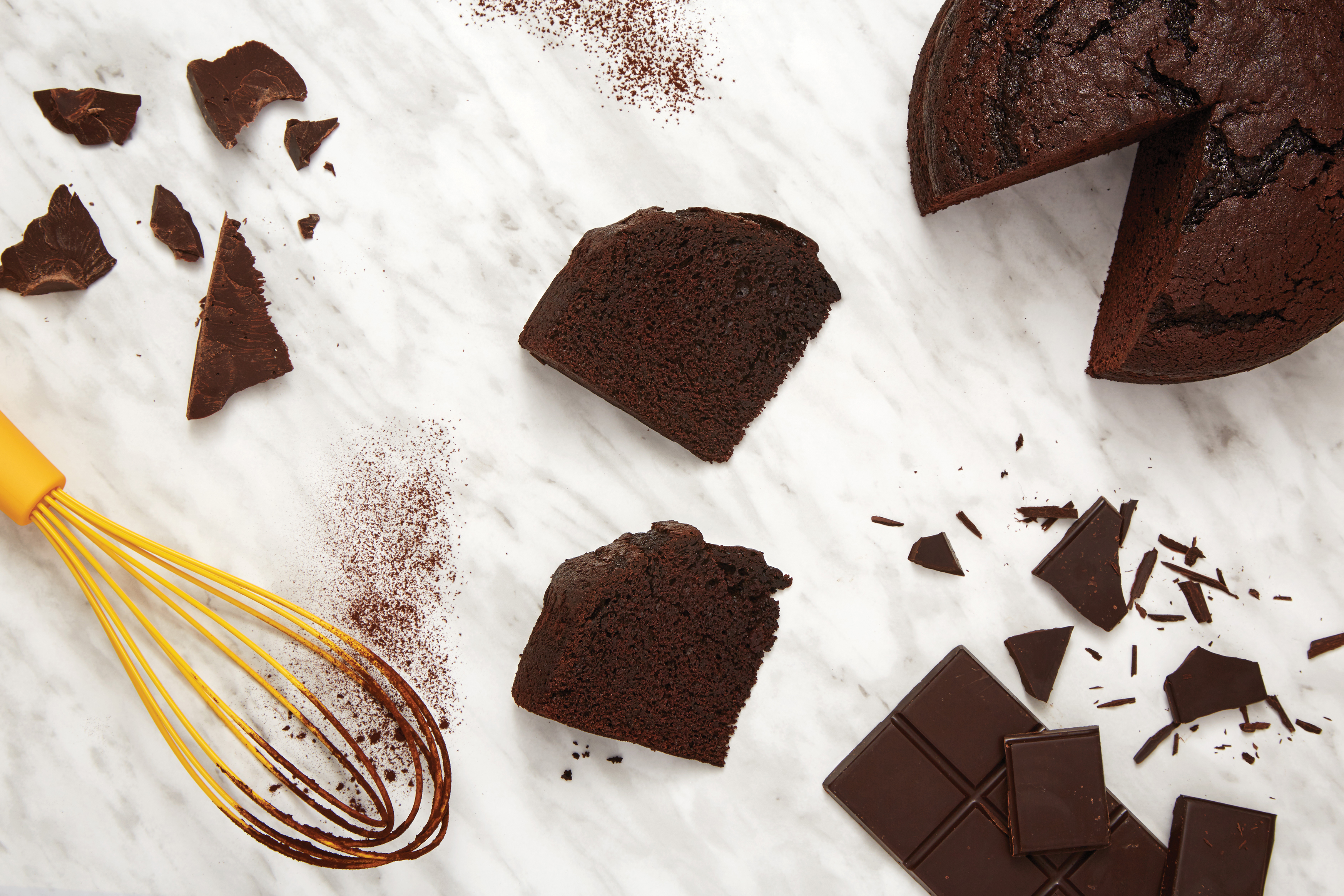 चॉकलेट केक रेसिपी: (Simple Steps to Make Chocolate Cake At Home)
