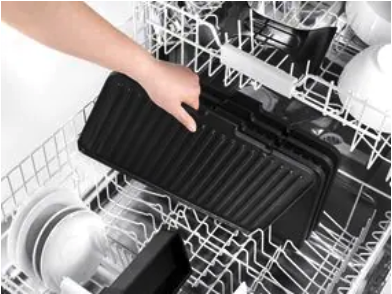 Removable and Dishwasher-Safe Plates