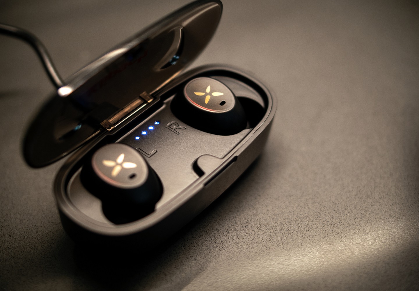 klipsch s1 true wireless charging