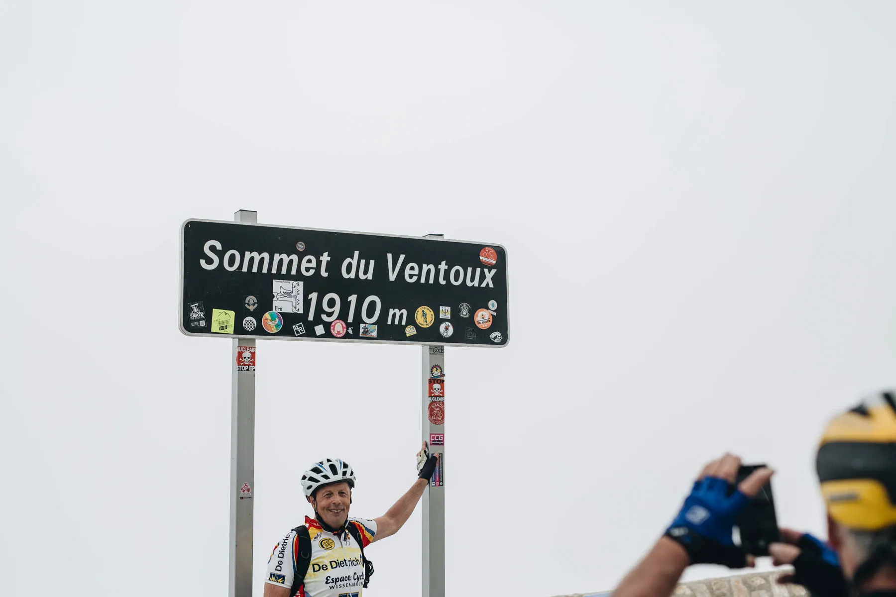 Sommet du Ventoux - 1910m Sign