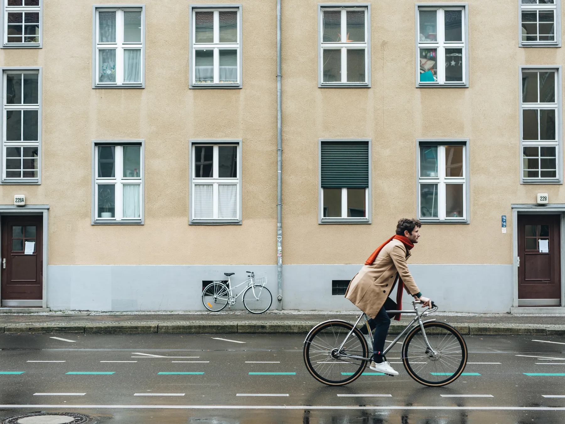 Gökhan Kutluer Commuting in Berlin