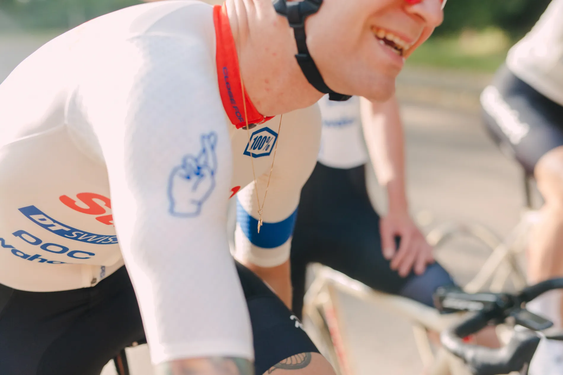 100 Percent Sunglasses sponsoring Team Standert
