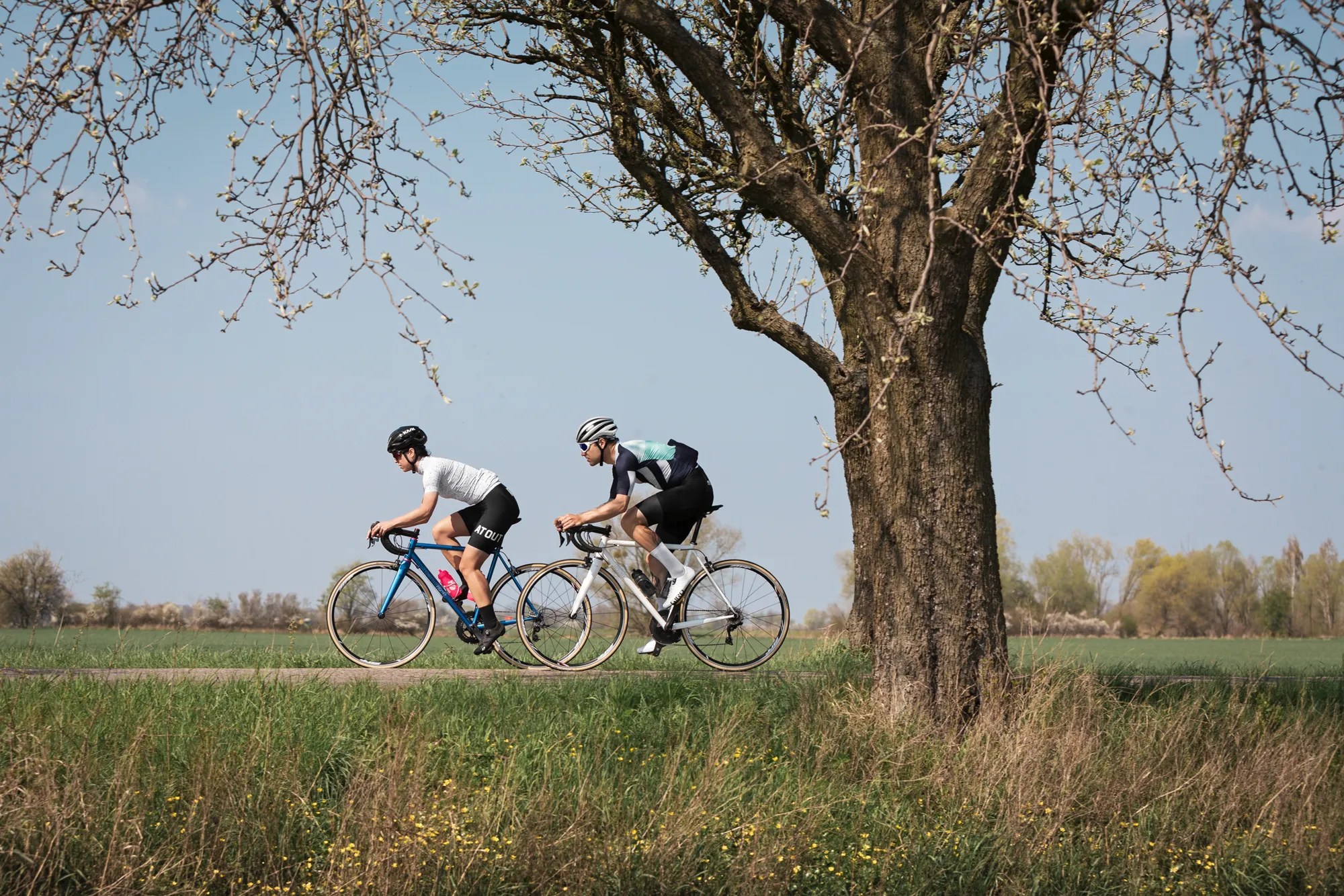 A Modern Classic Road Bike: Triebwerk Mach3