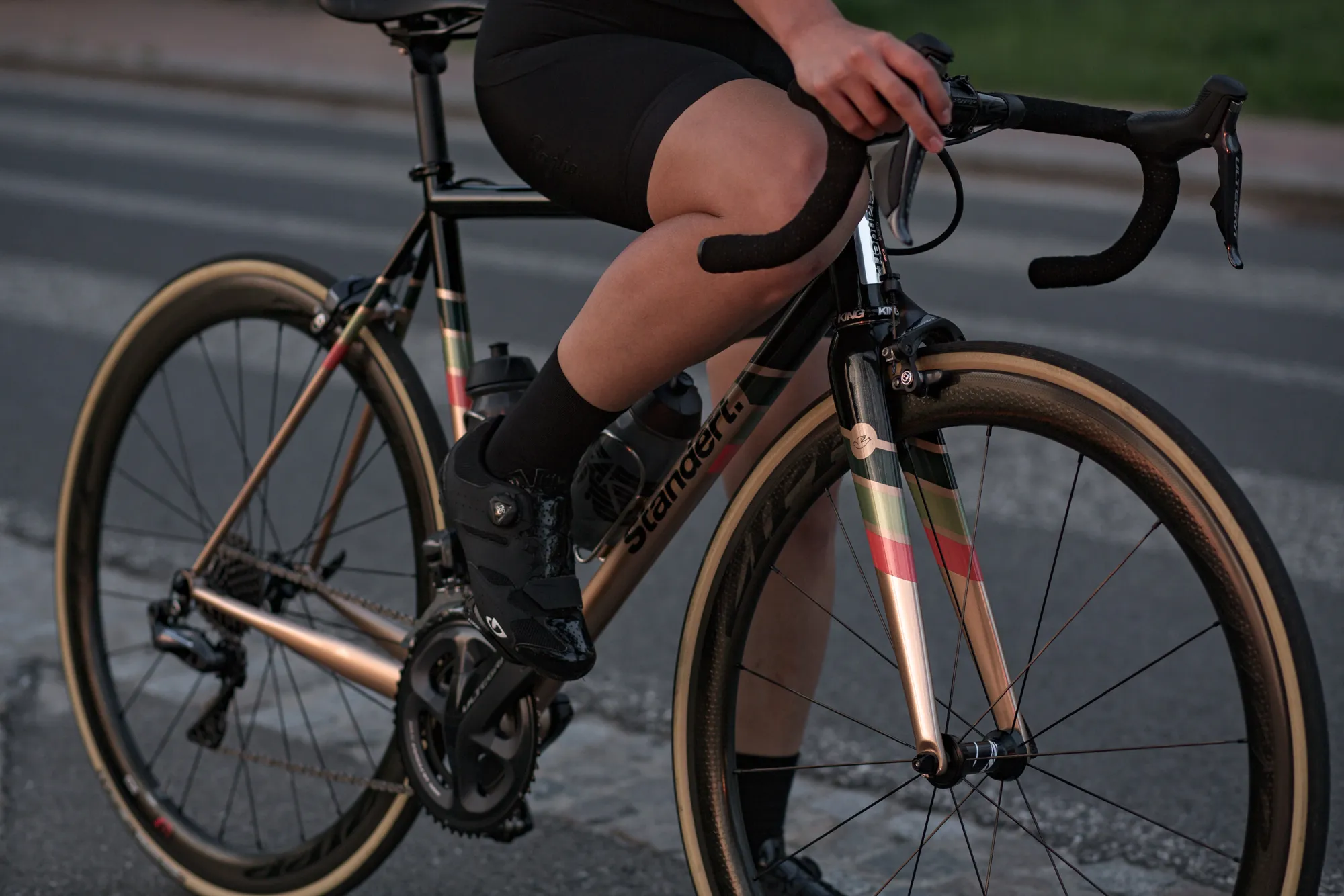 A Modern Classic Steel Road Bike: Triebwerk Mach3