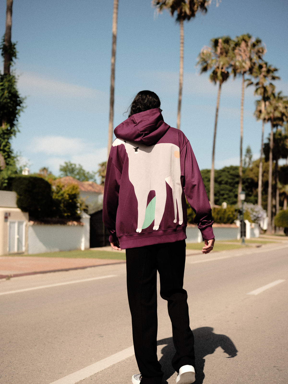 https://cdn.accentuate.io/606063329606/11112856092715/limitato-lookbook-sunday-hoodie-v1687429984296.png?1200x1600