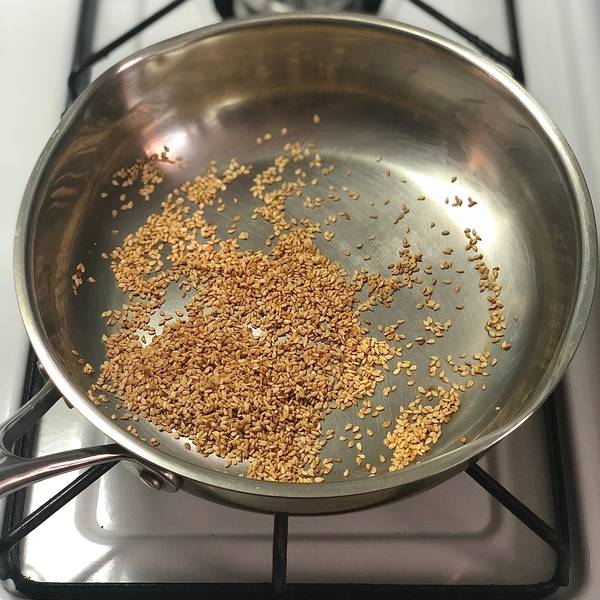 toasted sesame seeds, after they turn golden brown